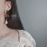 メルビーザキャットシリーズ - パーティークイーンピアス / Melbie The Cat Series - Red Party Queen Piercing