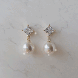Diamond Pearl Piercing - Gold
