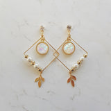 ホワイトドリームキャッチャーイヤリング / White Dream Catcher Earring (LOONA Yves Earring)
