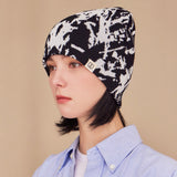 VA Spread Square Jacquard Beanie / White