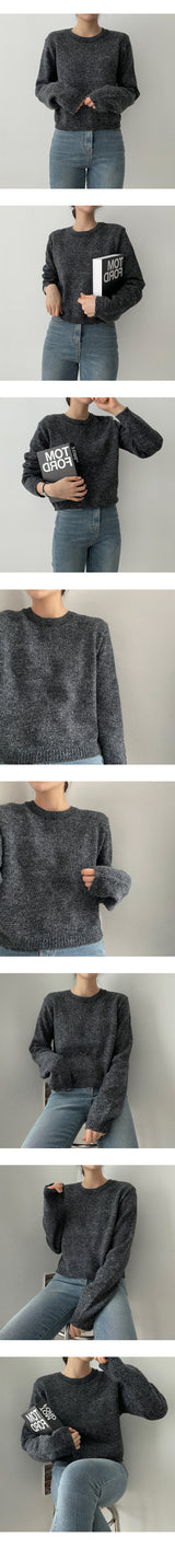 ビーズハーフクロップドラウンドニットウェア / Beads Half Cropped Round Knitwear