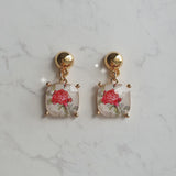 ザアンティークローズスクエアピアス / The Antique Rose Square Piercing
