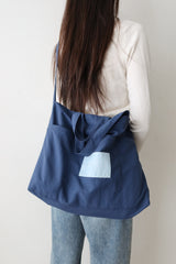 messenger bag (navy blue)