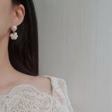 パールブーケピアス - アンティーク ver. / Pearl Bouquet Piercing - Antique ver. (Kep1er Chaehyun Earrings)