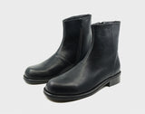 カウハイドグラベルチェルシーブーツ ブラック [VIBRAM]