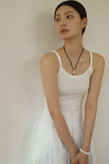 CAROLYN STRING NECKLACE