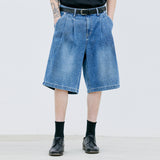 ウォッシュデニムバルミューダパンツ / 2 TUCK WASHED DENIM BERMUDA PANTS BLUE