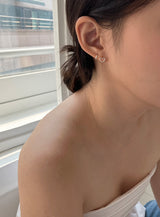 [92.5silver] line heart earrings