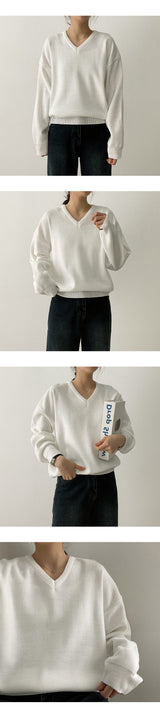 オリーブEネックニットウェア / Olive E-Neck Knitwear