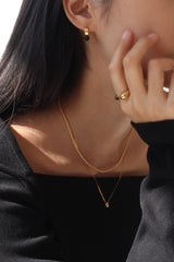 Curve Earrings (ONYX)