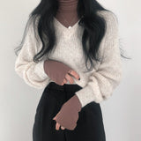 FINGER HOLE HIGH NECK T-SHIRT