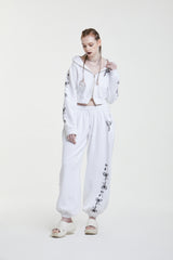 トリバルクロップドフーディ / TRIVAL CROPPED HOODY