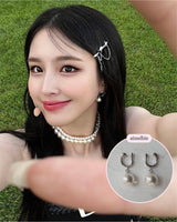 Horse Shoe and Pearl Piercing (Medium) - Silver Color