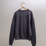 ガーデン EMB サムホールスウェットシャツ / GARDEN EMB THUMBHOLE SWEATSHIRTS-ONYX NAVY