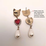 メルビーザキャットシリーズ - エメラルドスクエアアンドパールピアス / Melbie The Cat Series - Emerald Square and Pearls Piercing