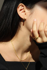 Curve Earrings (ONYX)