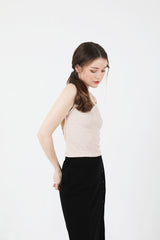 バックスリットクロップスリーブレス / Back Slit Crop Sleeveless Beige