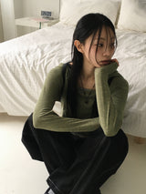 Elt ボカシシャーリングストラップスリムフードTシャツ