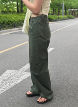コインカーゴパンツ