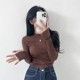 エクステンデッドスリーブラウンドネックTシャツ