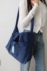 messenger bag (navy blue)