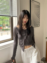 ケイタオールインワンホルターアイレットクロップド長袖Tシャツ / Keita all-in-one halter eyelet cropped long-sleeved T-shirt