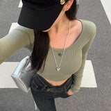 エンブロイダリーリブドUネックロングスリーブTシャツ