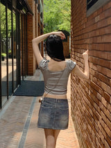 リフェットシャーリングリボンレースボタンキャップスリーブクロップド半袖Tシャツ / Rifet Shirring Ribbon Lace Button Cap Sleeve Cropped Short-Sleeved T-Shirt