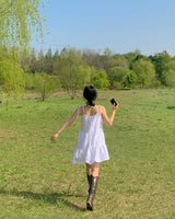[Adjusting the strap] cancan sleeveless dress