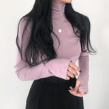 FINGER HOLE HIGH NECK T-SHIRT