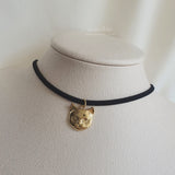 メルビーザキャットシリーズ - キャットフェイスチョーカー / Melbie the Cat Series - Cat Face Choker (Gold ver.) (Kep1er Youngeun Necklace)