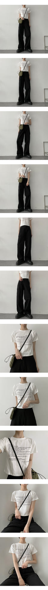 モランレタリングハーフクロップショートスリーブTシャツ / Molan lettering half-crop short-sleeved T-shirt
