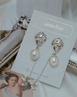アフロディーテシリーズ - エレガントパールドロップスピアス / Aphrodite Series - Elegant Pearl Drops Piercing