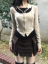 ユニークV-ストラップジッパースリムTシャツ