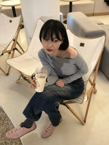Funny diagonal slim off-shoulder T 