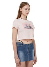 [i-ts21-006] THREE CATS CROP T-SHIRT_PINK