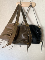 Minte アイレットストラップ レザー ビッグショルダー クロスバッグ