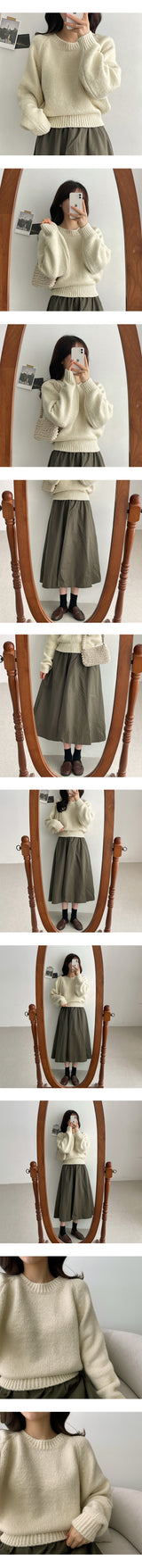 ガーリングラグランハーフクロップドラウンドニットウェア / Garing Raglan Half Cropped Round Knitwear
