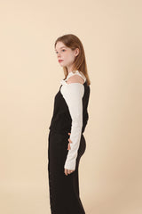 ツイストオフショルダーTシャツ