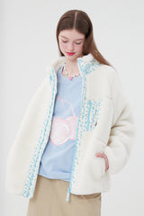 チェリーポケットフリースジャンパー / CHERRY POCKET FLEECE JUMPER [CREAM]