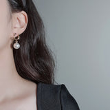 Horse Shoe and Pearl Piercing (Medium) - Gold Color