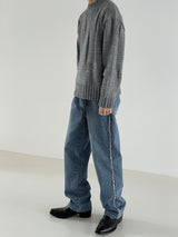 Cube embossed knit 