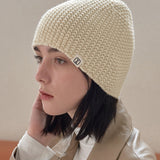 VA Square Label Cozy Beanie / Beige