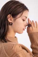 シグネイチャーボタンウィズニットリング/Merry,Motive signature button with knit ring (Wine)