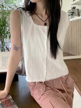 Makyu lace square neck punching sleeveless blouse