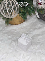 Petit Bow ring