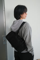 compact duffle bag (black)