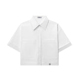 PRIVÉ クロップ半袖シャツWITHメタルロゴ - WHITE