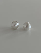 [92.5silver] matt circle one-touch earrings (2sizes)