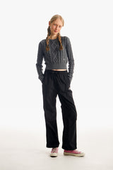 スモールチェリーツートンケーブルクロップニット／SMALL CHERRY TWO-TONE CABLE CROP KNIT [CHARCOAL]